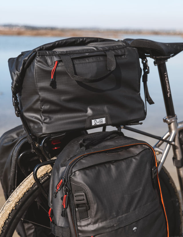 Two Wheel Gear Dayliner Box Bag on top of rear pannier.