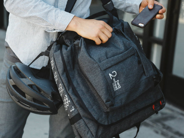 Graphite - Bike Bags - Classic 2.0 Garment Pannier (2018) - Suit Carrier (539586560060)