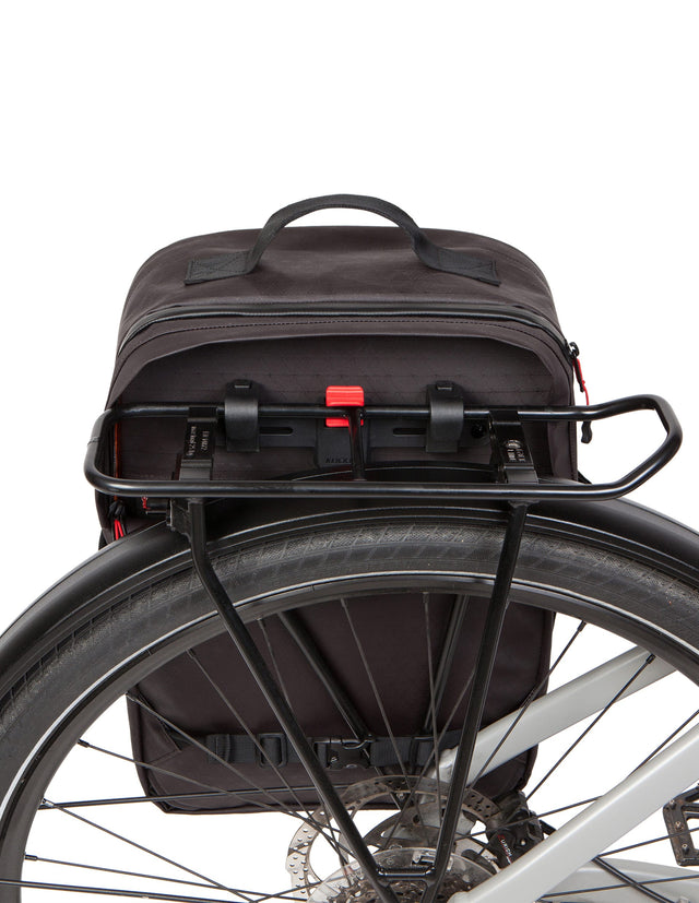 Alpha Pannier Backpack SMART (25 L) – Two Wheel Gear
