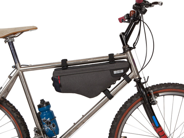 Two Wheel Gear - Bicycle Frame Bag - Graphite - 3.5 L - Side Bike