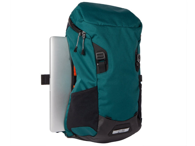 https://twowheelgear.com/cdn/shop/products/bags-commute-backpack-24.jpg?v=1678257830&width=640